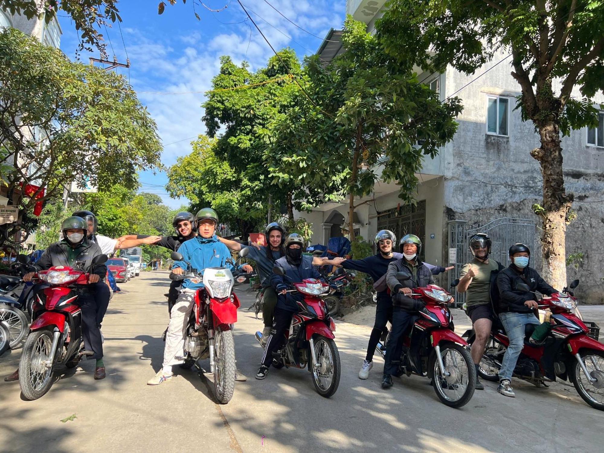 Green Riders House - Motorbike Rental & Tours Каобанг Экстерьер фото